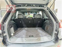 جیپ گراند شیرۆکی